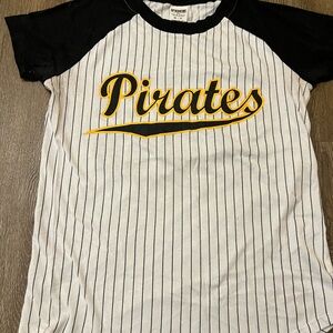 Victoria Secret Pink Pittsburgh Pirates shirt - Black and White